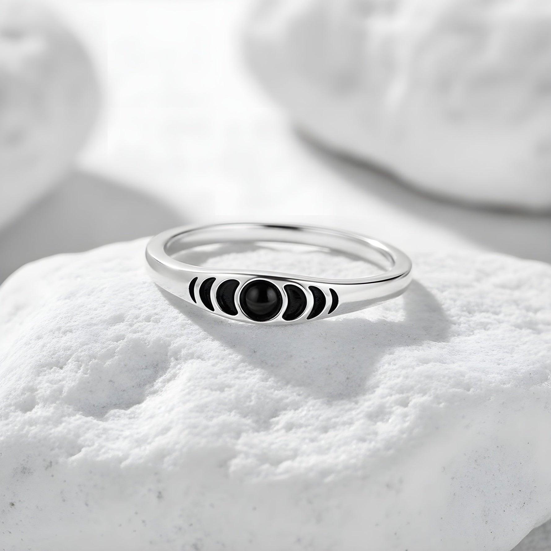 Moon Phase Ring - United Bracelets