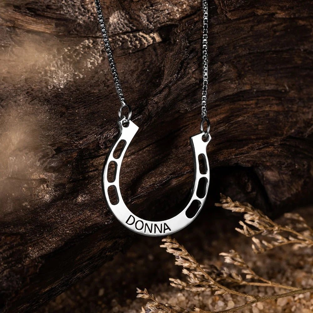 Personalised Horseshoe Necklace - United Bracelets